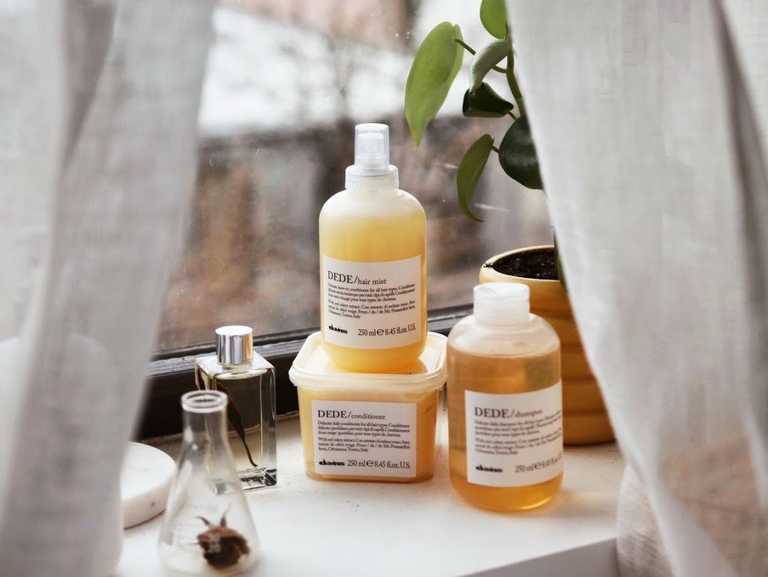 How To Avoid Frizz All Summer Long