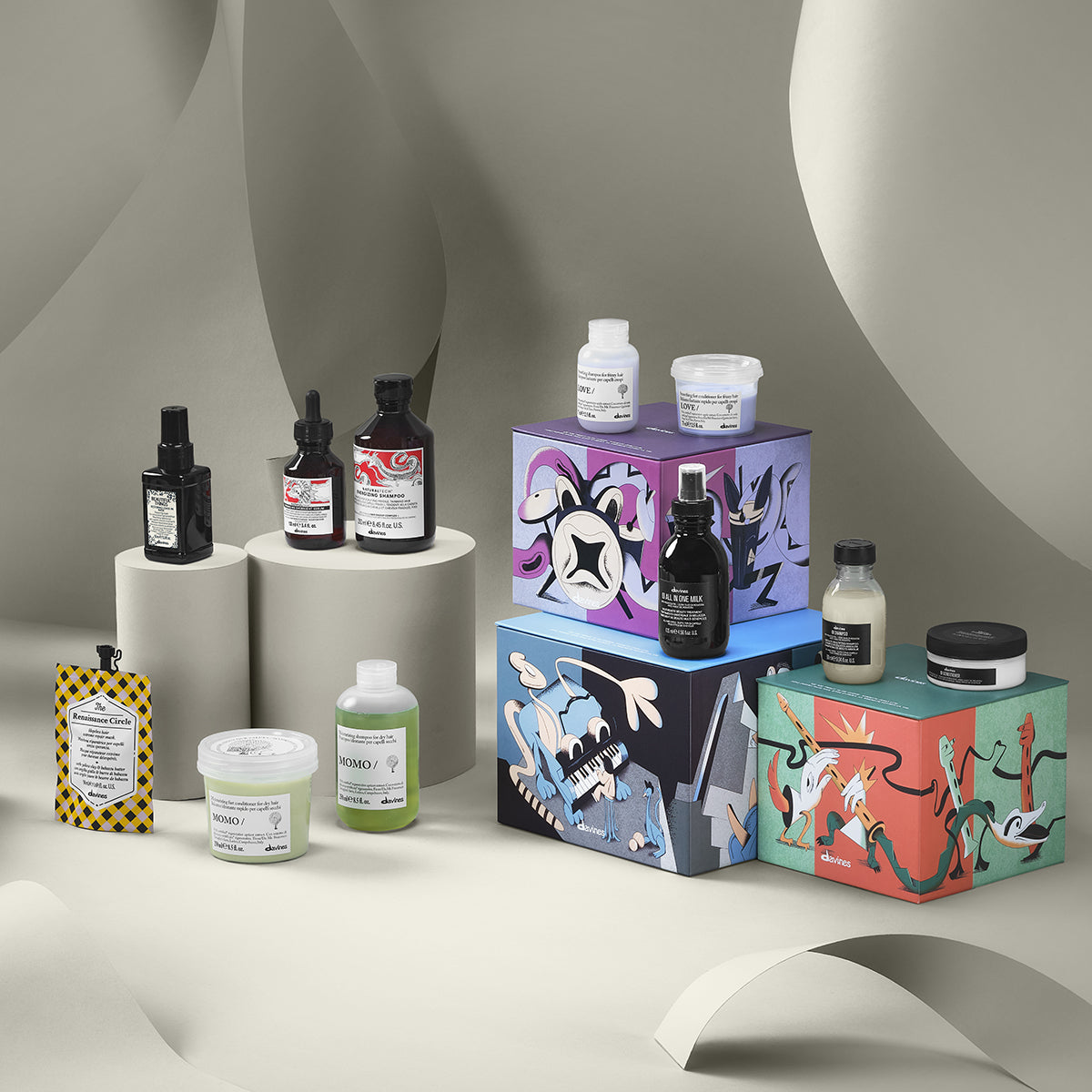 
Davines Canada Drums Set - Discovery Set for unruly hair with frizz control, humidity protection and shine