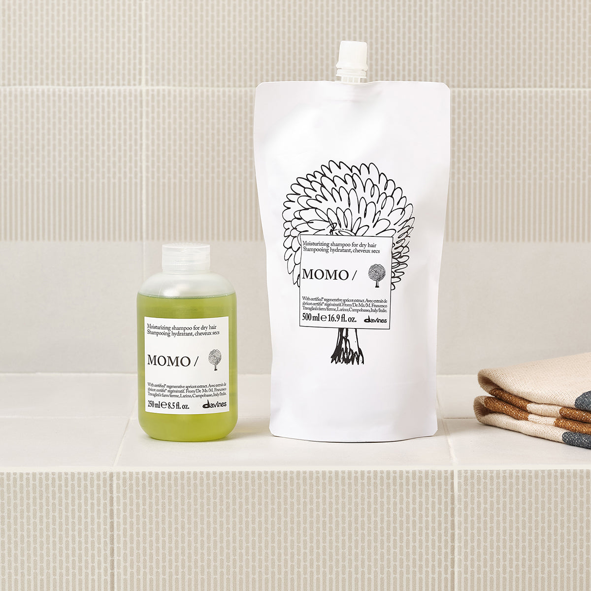 
Davines Canada MOMO Shampoo - Moisturizing shampoo for dry hair