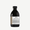 ALCHEMIC Shampoo Chocolate <p></p>
<p>Shampoing pour hausser les reflets des cheveux châtain foncé et noirs.</p>
<p>Shampoing pour hausser les reflets des cheveux châtain foncé et noirs.  Alchemic Shampoo Chocolate intensifie et illumine les tons brun foncé des cheveux naturels ou colorés.</p>
<p></p> 280 ml  Davines
